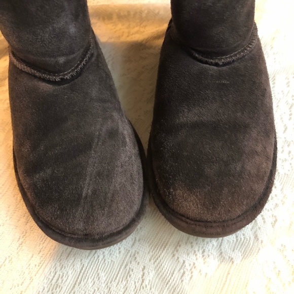 Bearpaw Lauren chocolate sheepskin button boots - Picture 4 of 16